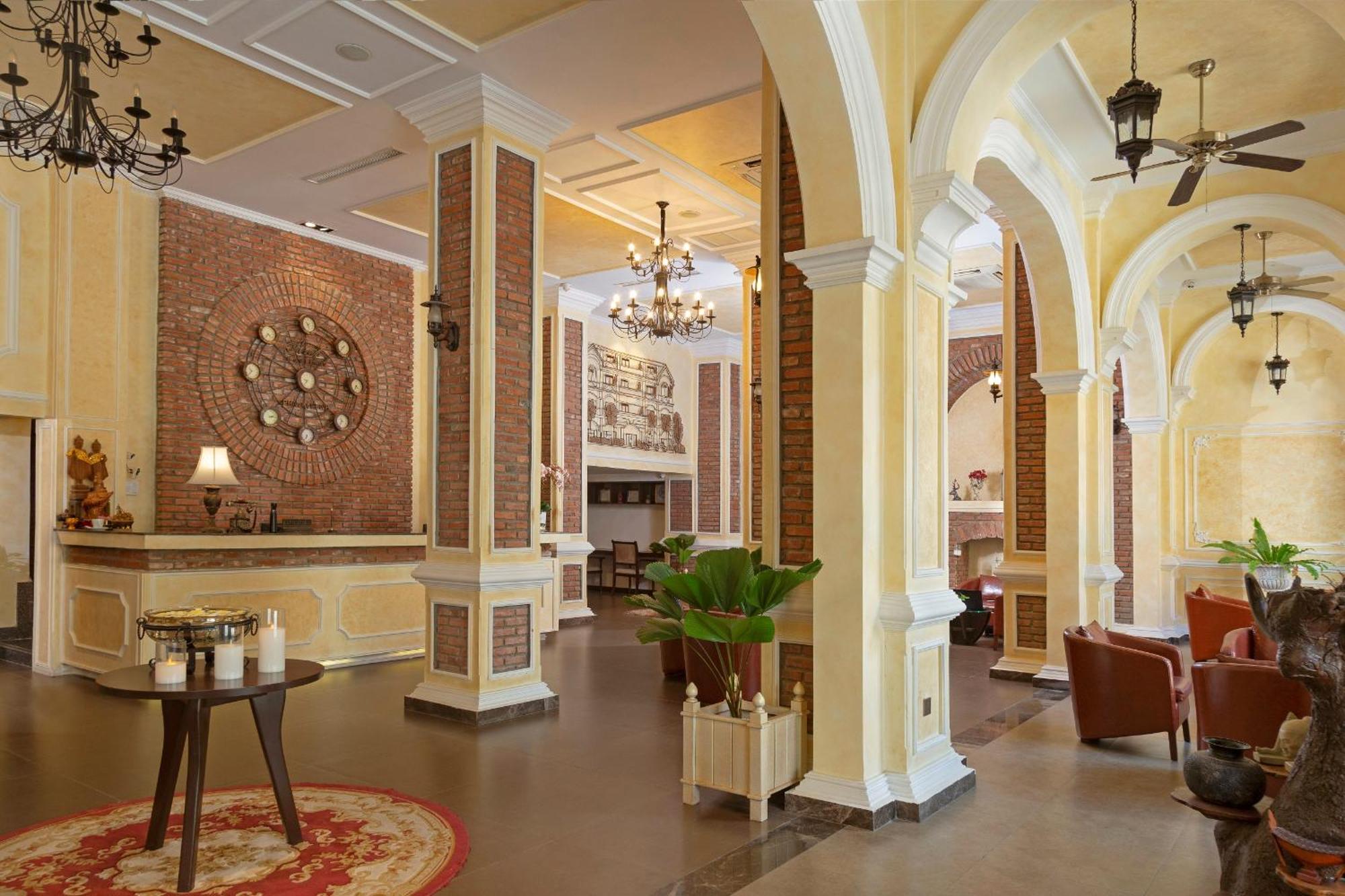 Anik Boutique Hotel Phnom Penh Exterior photo