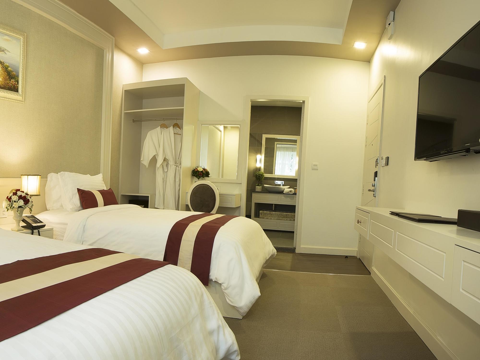 Anik Boutique Hotel Phnom Penh Exterior photo
